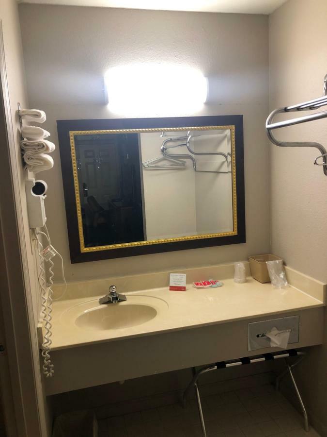 Econo Lodge - Athens Zewnętrze zdjęcie
